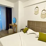 Apartment By Infinity Alz Navodari