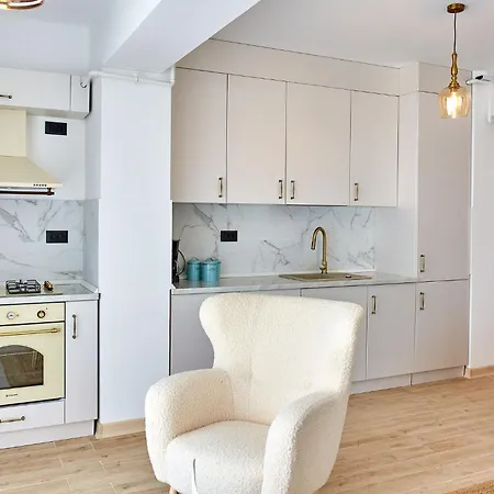 By Infinity Alz Appartement Năvodari