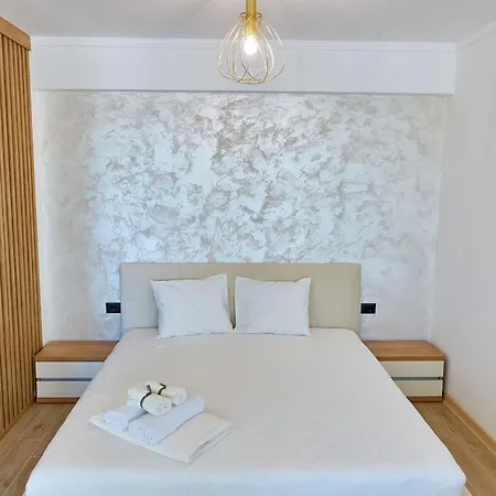 By Infinity Alz Năvodari