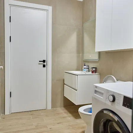 By Infinity Alz Appartement *