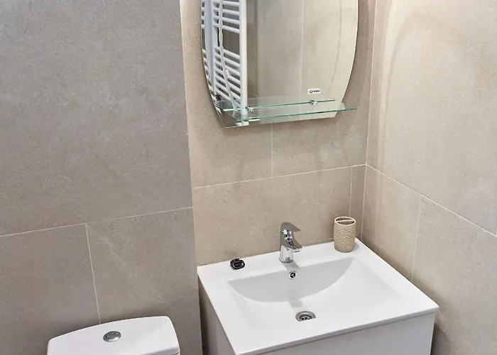 By Infinity Alz * Navodari