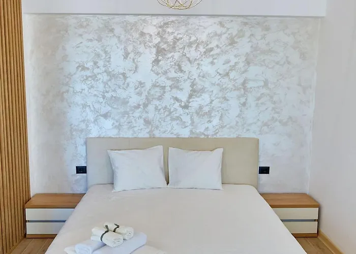 By Infinity Alz Navodari