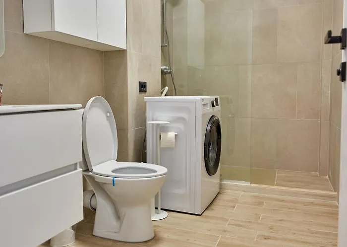 By Infinity Alz Navodari